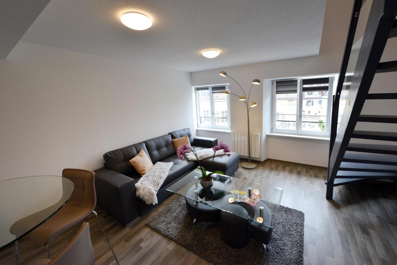 Holiday Home with Castle and Fountain Views (4-5 People)