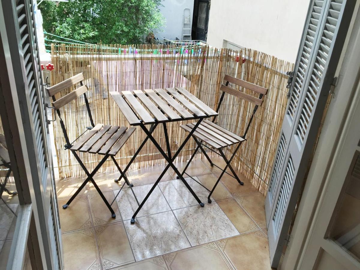 Cozy Flat in Heart of Acropolis - B&B Atenas