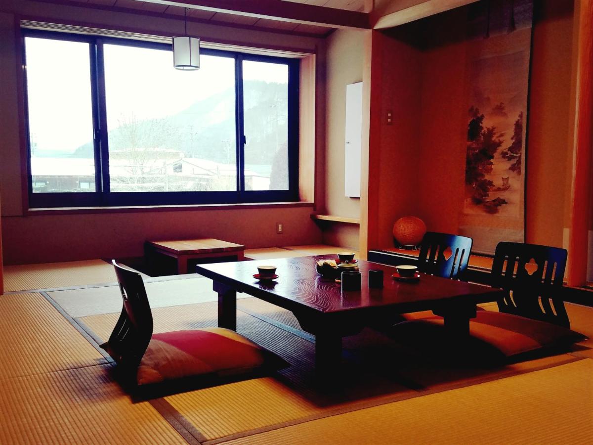 Ryokan Yamakanoyu - Bed and Breakfast