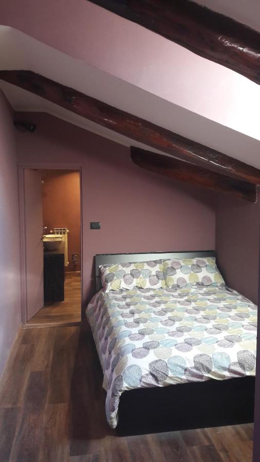 Viola Home - Bed and Breakfast