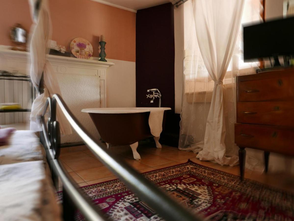 Habitación Doble con baño privado externo