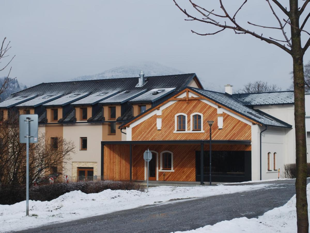 Apartmán U Zámku - Bed and Breakfast