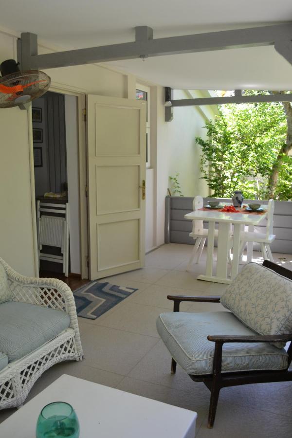 Studio Apartment with Garden View