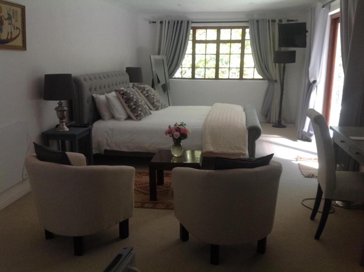 B&B Franschhoek - Willow Brooke Guest Suite - Bed and Breakfast Franschhoek