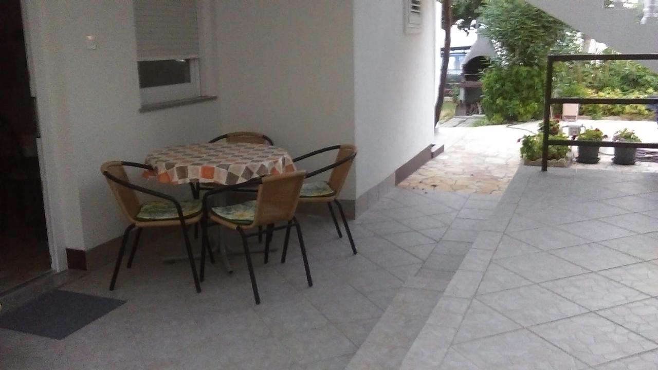 Apartmani Dokoza - Ferienwohnung Vir