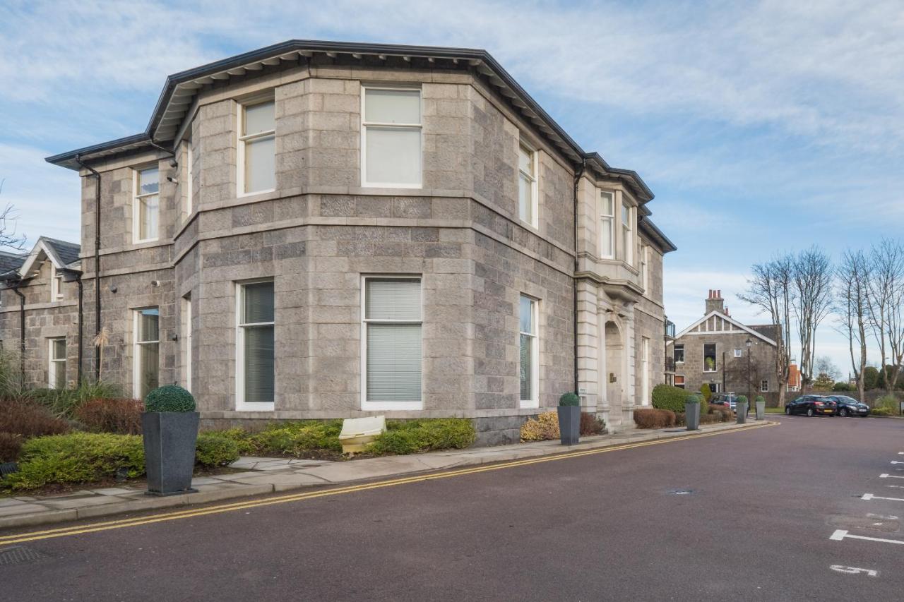 Marks At The Manor Luxury Riverside Apartments - Sleeps up to 4, with Parking and Sky TV - Chambres d'hôtes Aberdeen