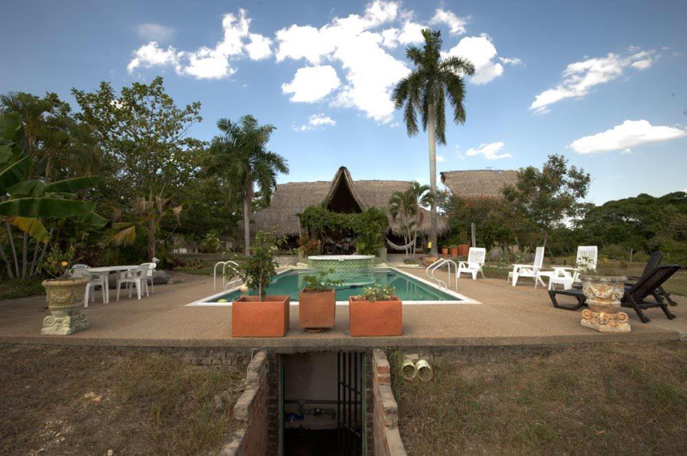 Casa los Almendros - B&B Guamo