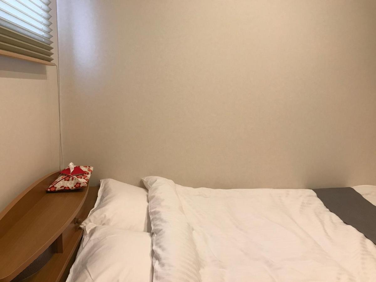 Single Room with Shared Bathroom 202