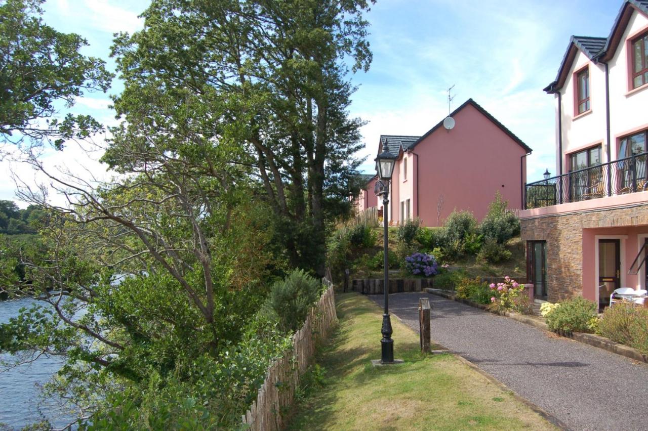 Grove Lodge Holiday Homes 2 Bed by Trident Holiday Homes - Chambres d'hôtes Killorglin