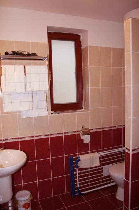 Apartment (4 Adults)