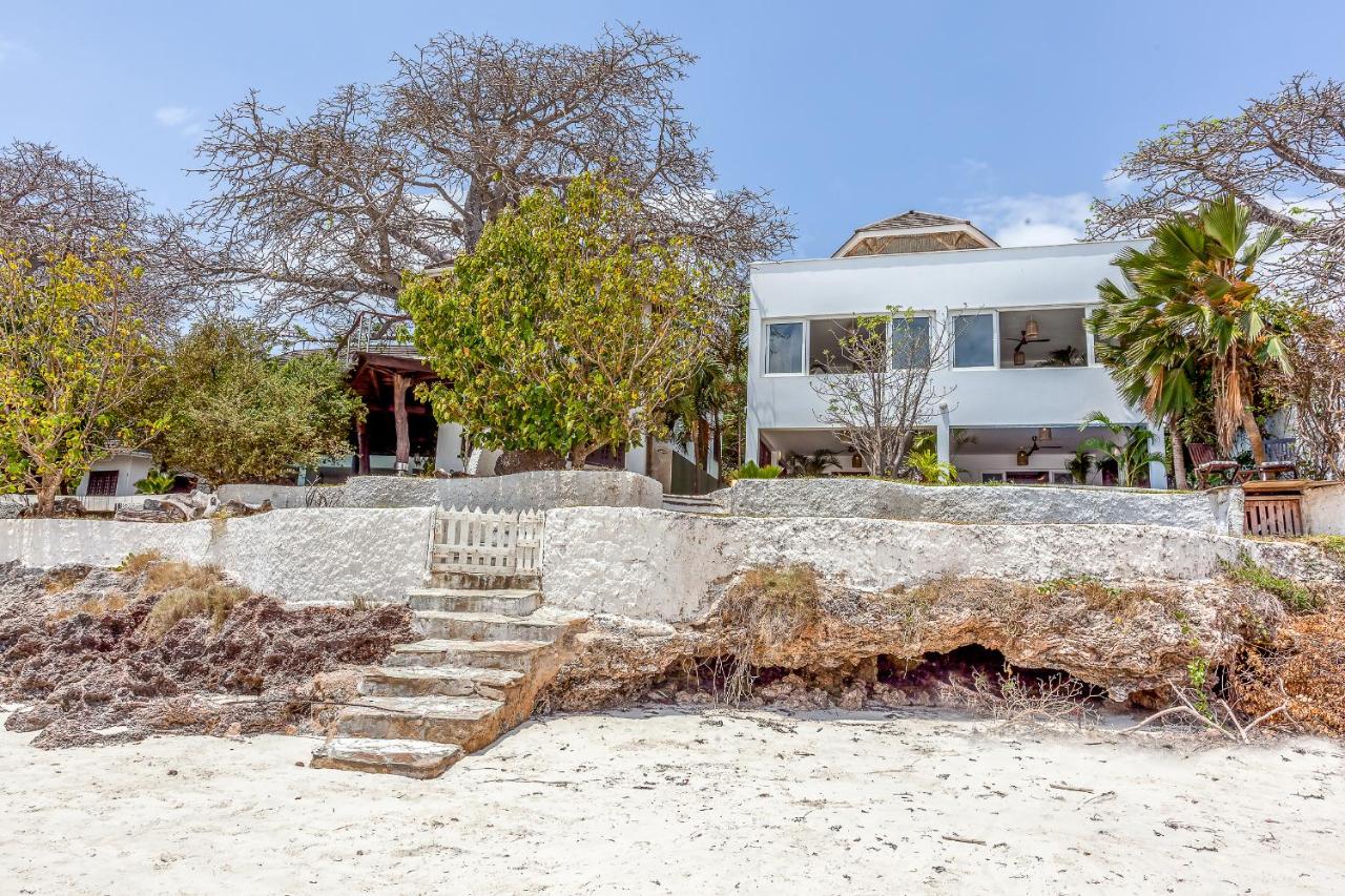 Tequila Sunrise Beach Cabana - Diani Beach - Bed and Breakfast