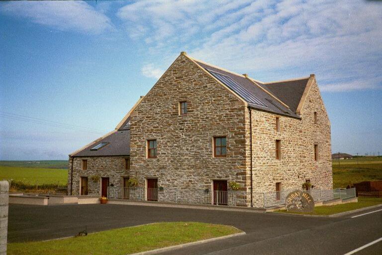 Sebay Mill Holiday Apartments - Chambres d’hôtes Toab