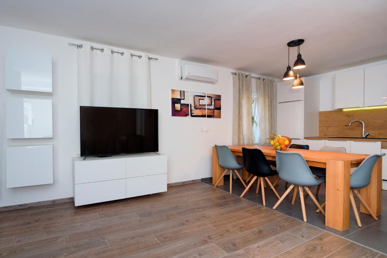 Apartments Magli - Ferienwohnung Kutleše