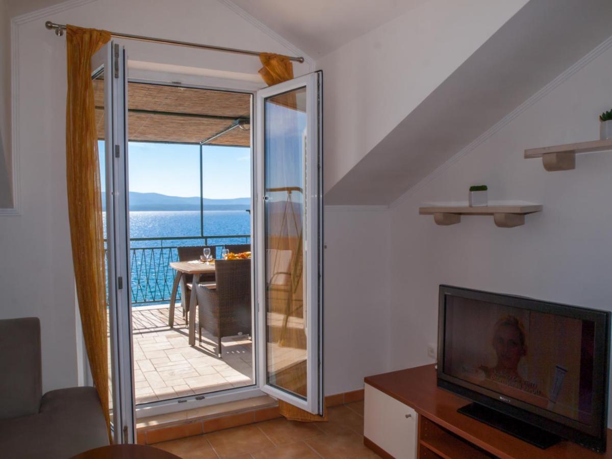 Apartmani Robert - Ferienwohnung Bol