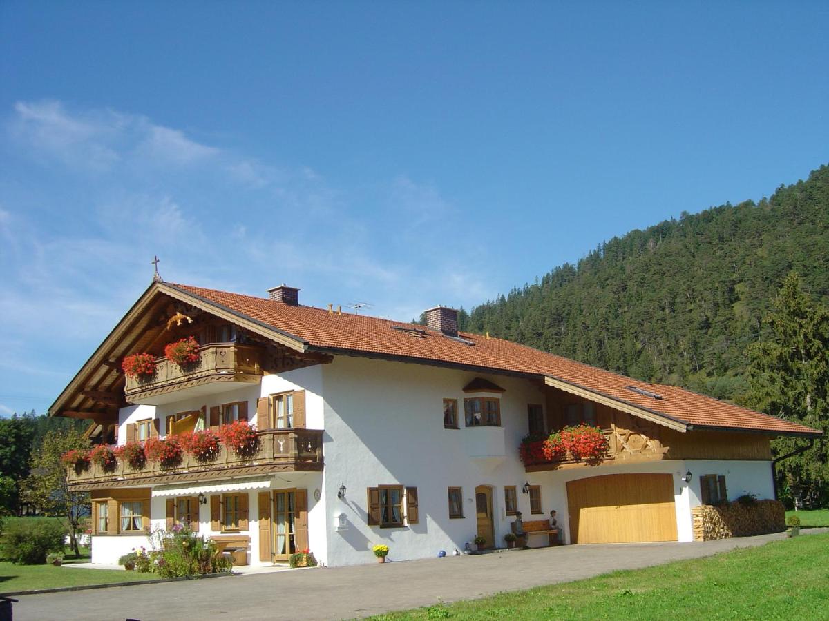 B&B Wallgau - Gästehaus Anneliese - Bed and Breakfast Wallgau