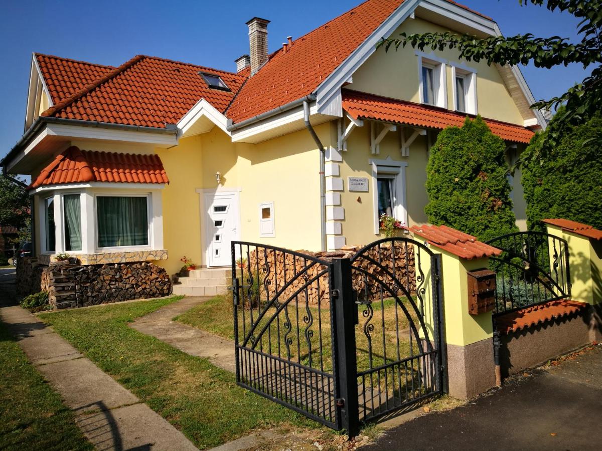 B&B Bük - Kovács Vendégház - Bed and Breakfast Bük