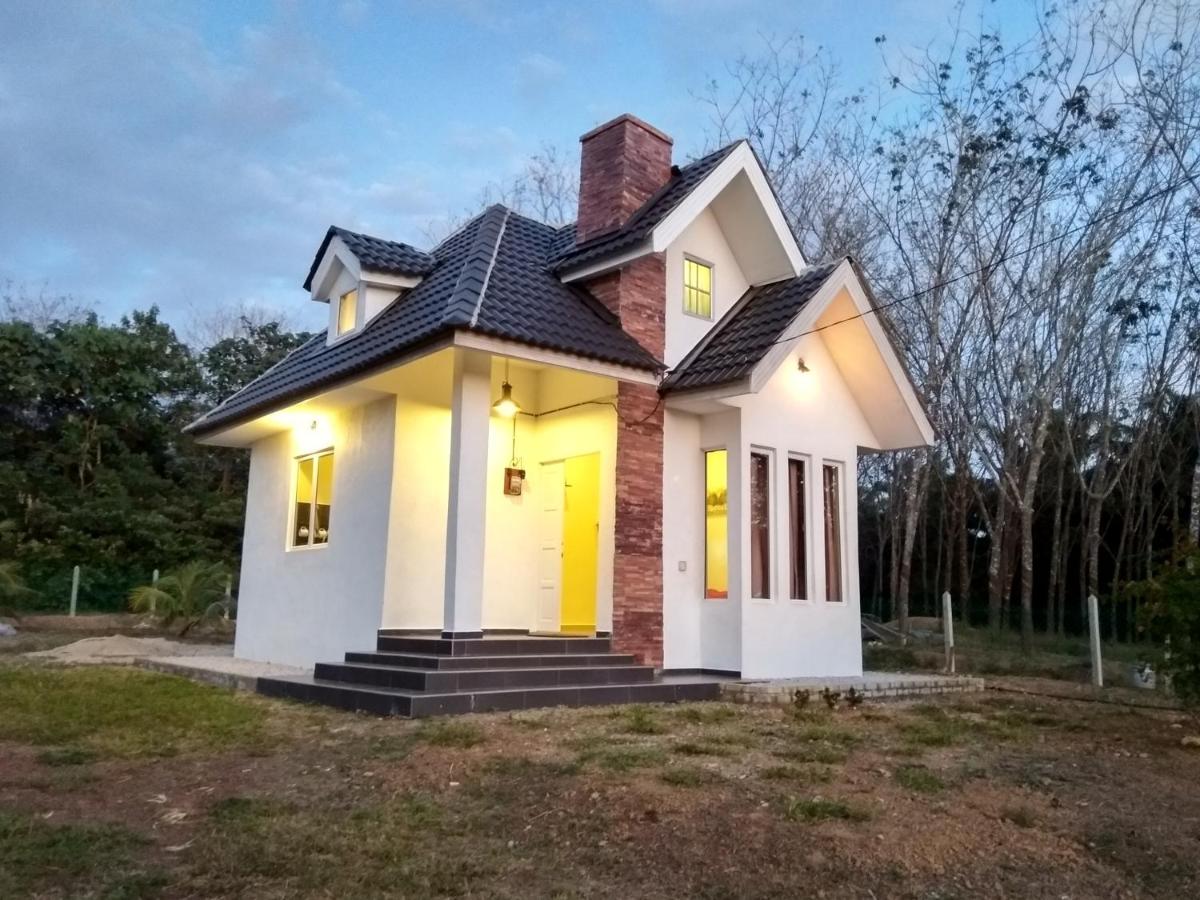 Tehel Farmhouse - Bed and Breakfast