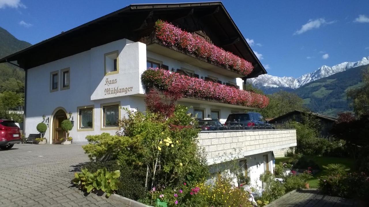 B&B Tirolo - Garni Mühlanger - Bed and Breakfast Tirolo