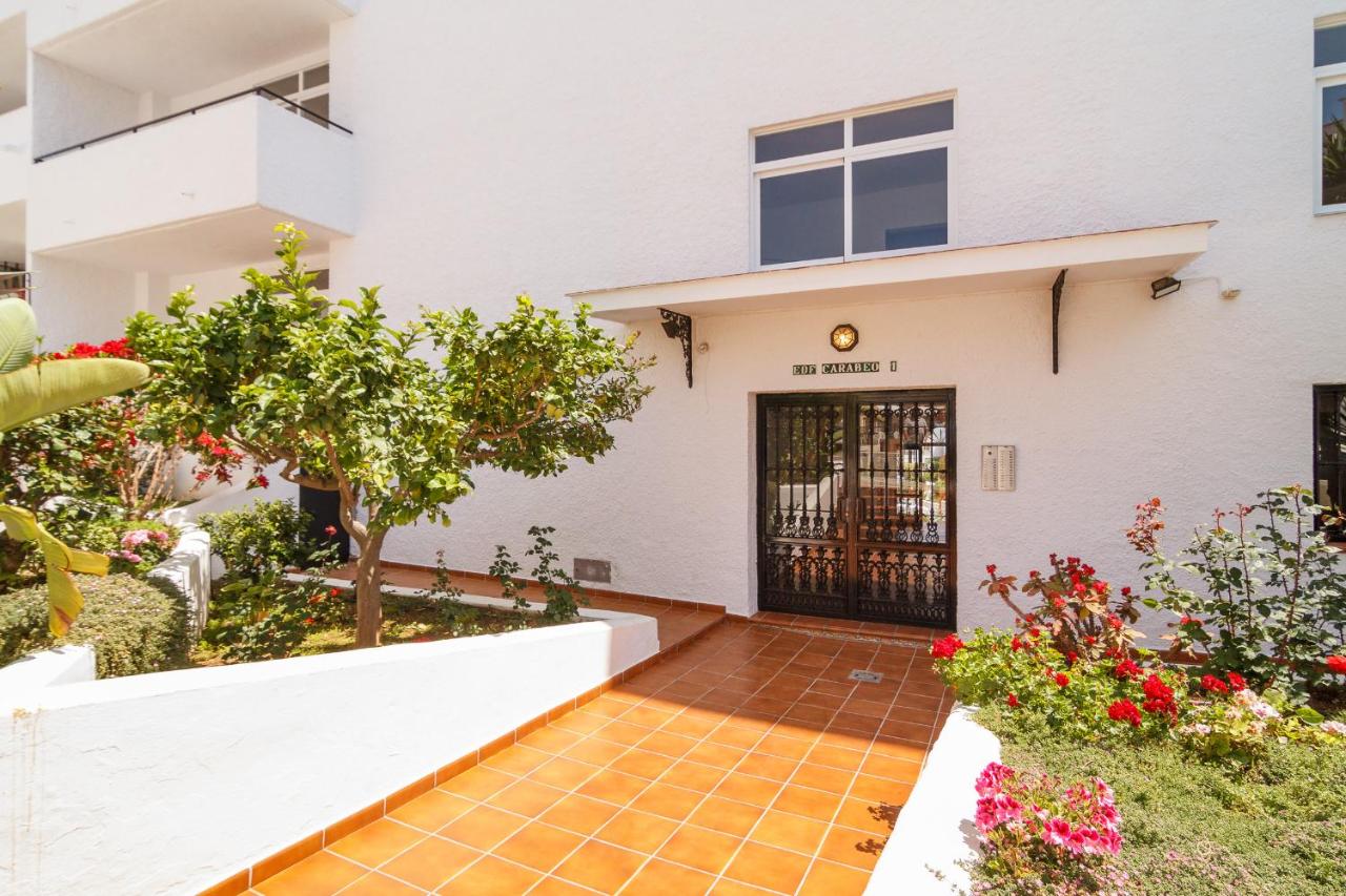 Carabeo 52 Apartments Casasol - Chambres d'hôtes Nerja