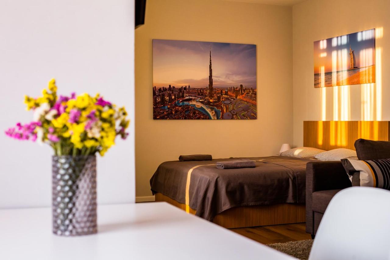 Apartments on the square of Prince Svyatoslav - Bed and Breakfast Lviv