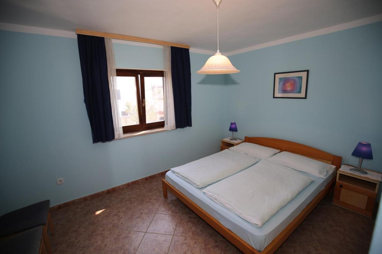 Appartamento con 2 Camere da Letto e Balcone