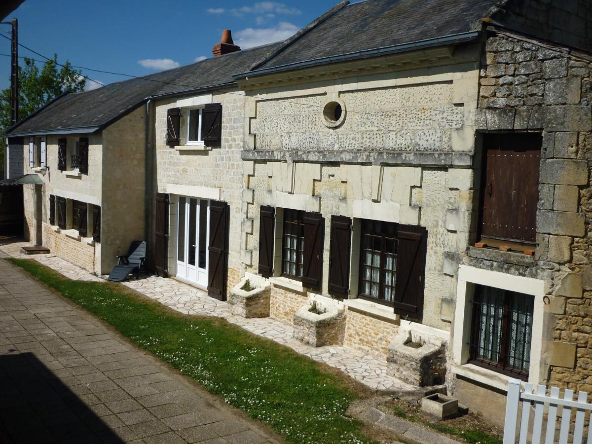 B&B Montbrillais - Gite Maison de campagne 86120-22 couchages - Bed and Breakfast Montbrillais