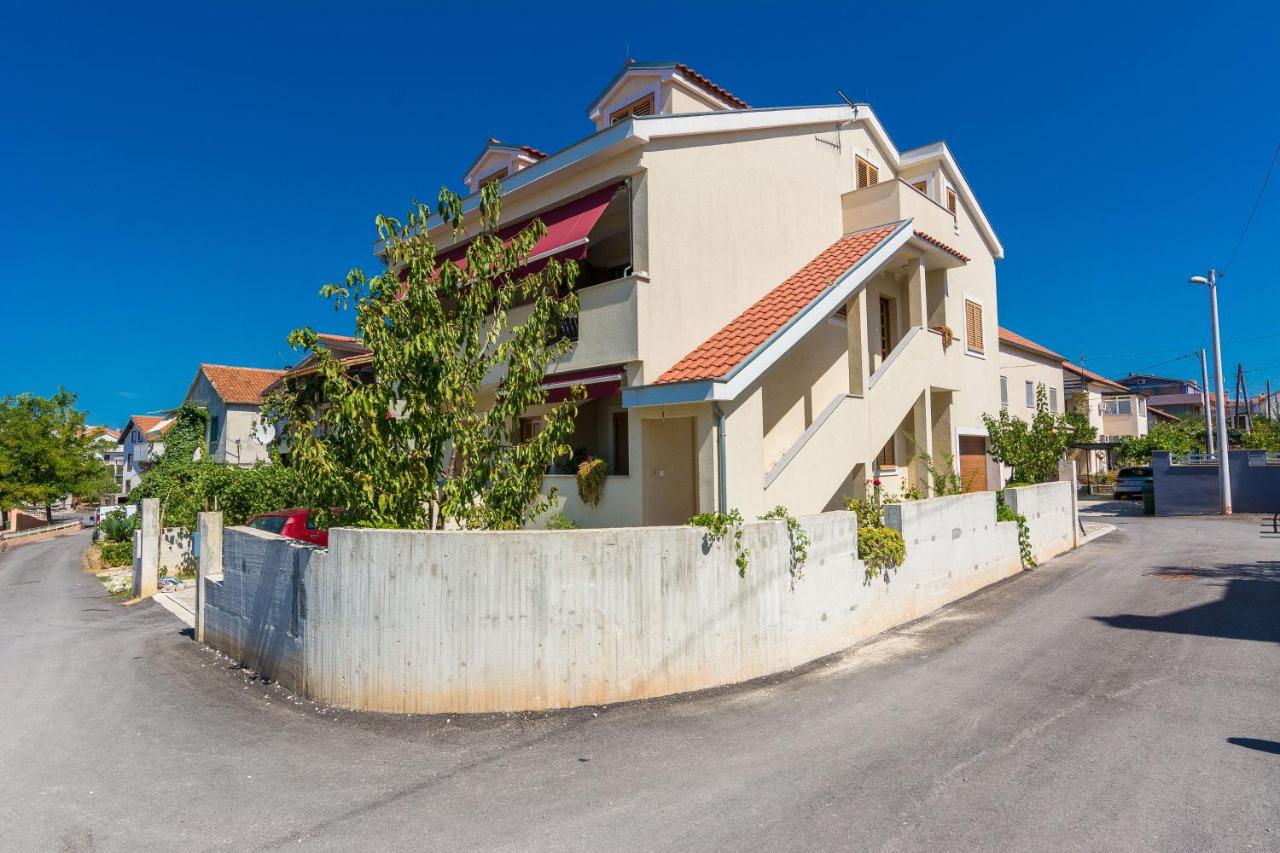 Apartments Rensi - Ferienwohnung Zadar