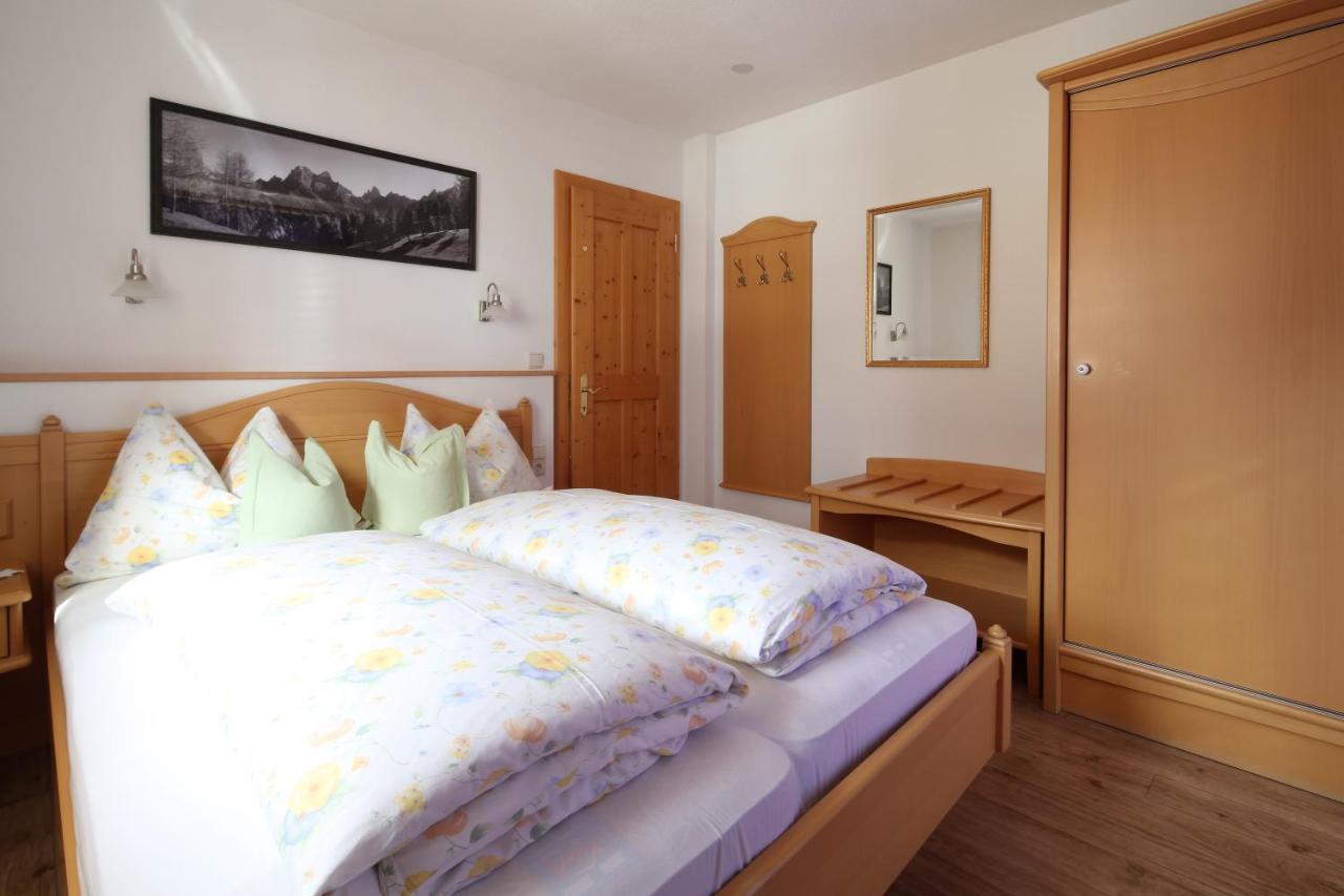 One-Bedroom Apartment with Balcony