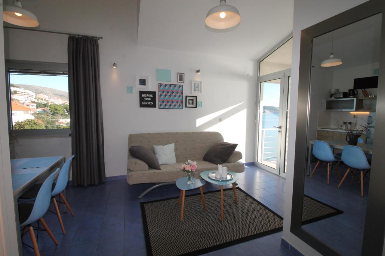 One-Bedroom Apartment with Sea View