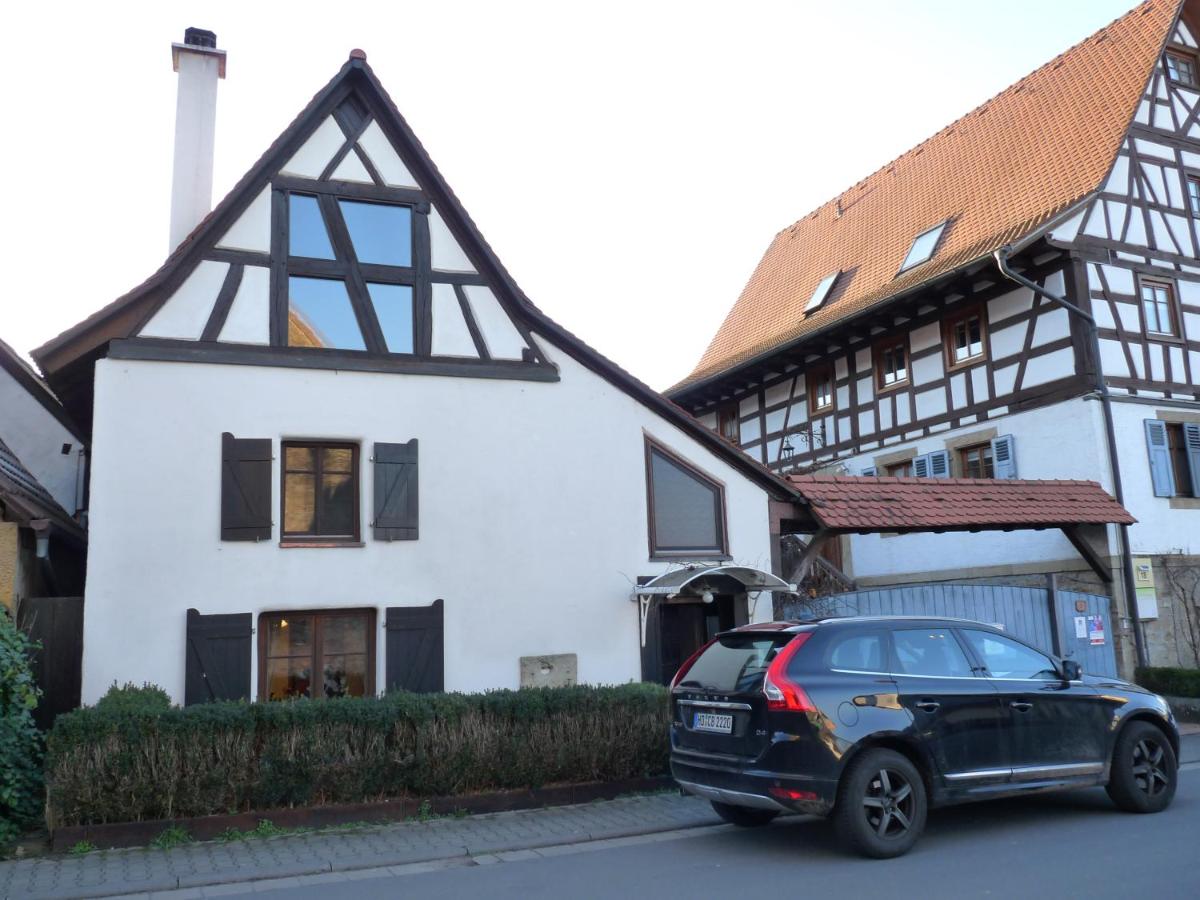 B&B Sinsheim - Ferienwohnung der Familie Budzisch - Bed and Breakfast Sinsheim