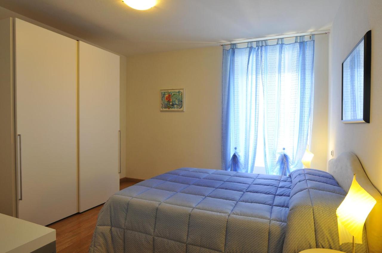 Two Connecting Rooms with Sea View