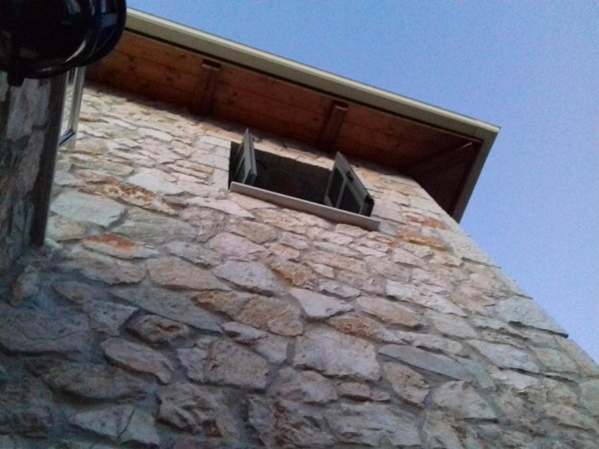 Estudio con balcón