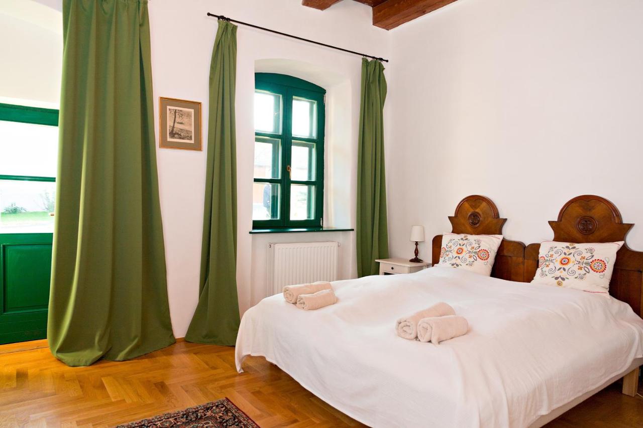 Double or Twin Room with Garden View