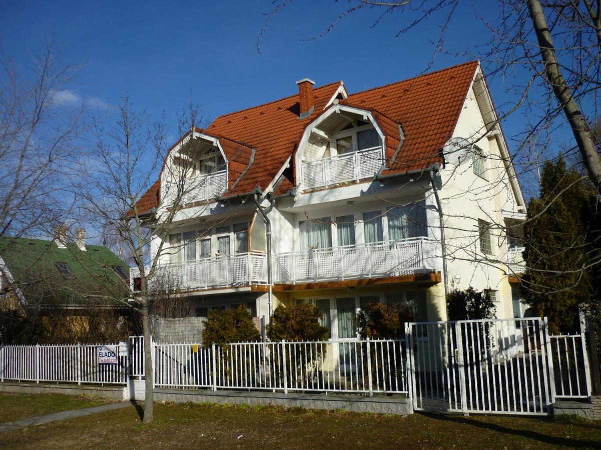 Ádám Vendégház 2 - B&B