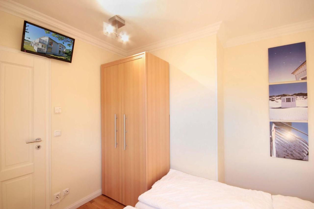 Two-Bedroom Apartment 34RB13