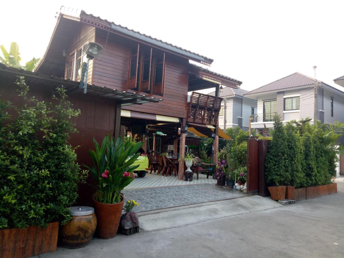 B&B Bangkok - Ruenthip Homestay - Bed and Breakfast Bangkok