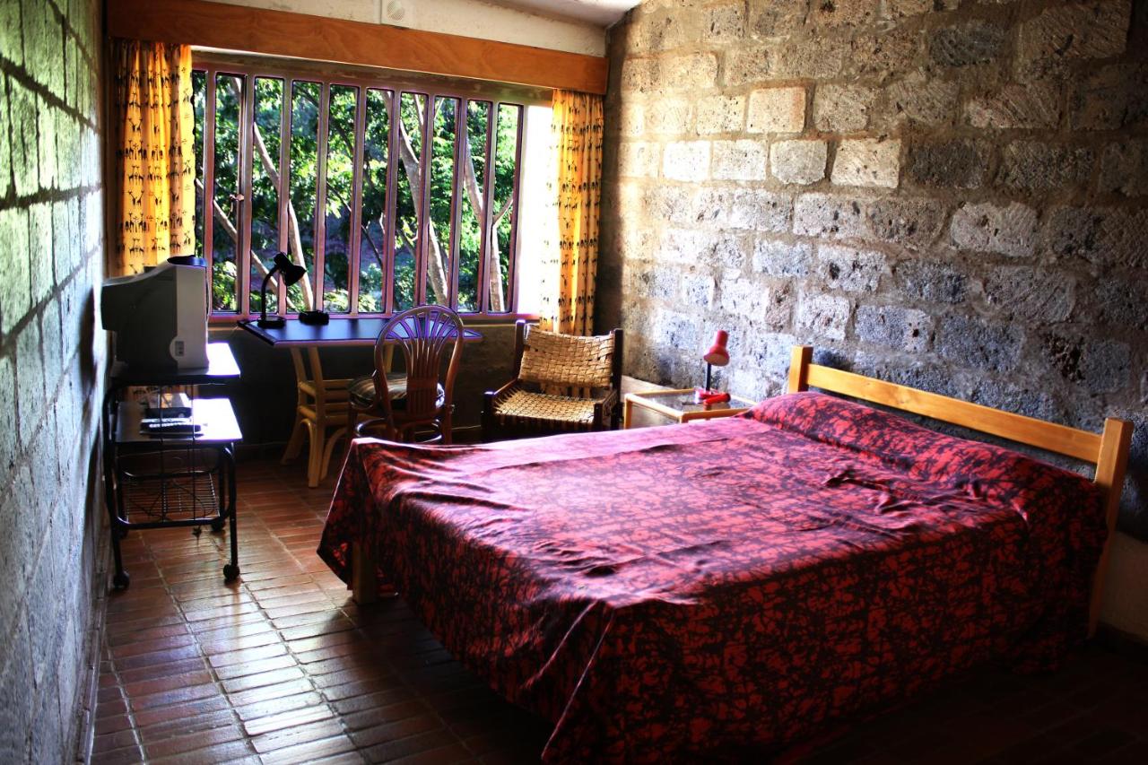 B&B Nairobi - Villa Rock Stop Falls - Bed and Breakfast Nairobi