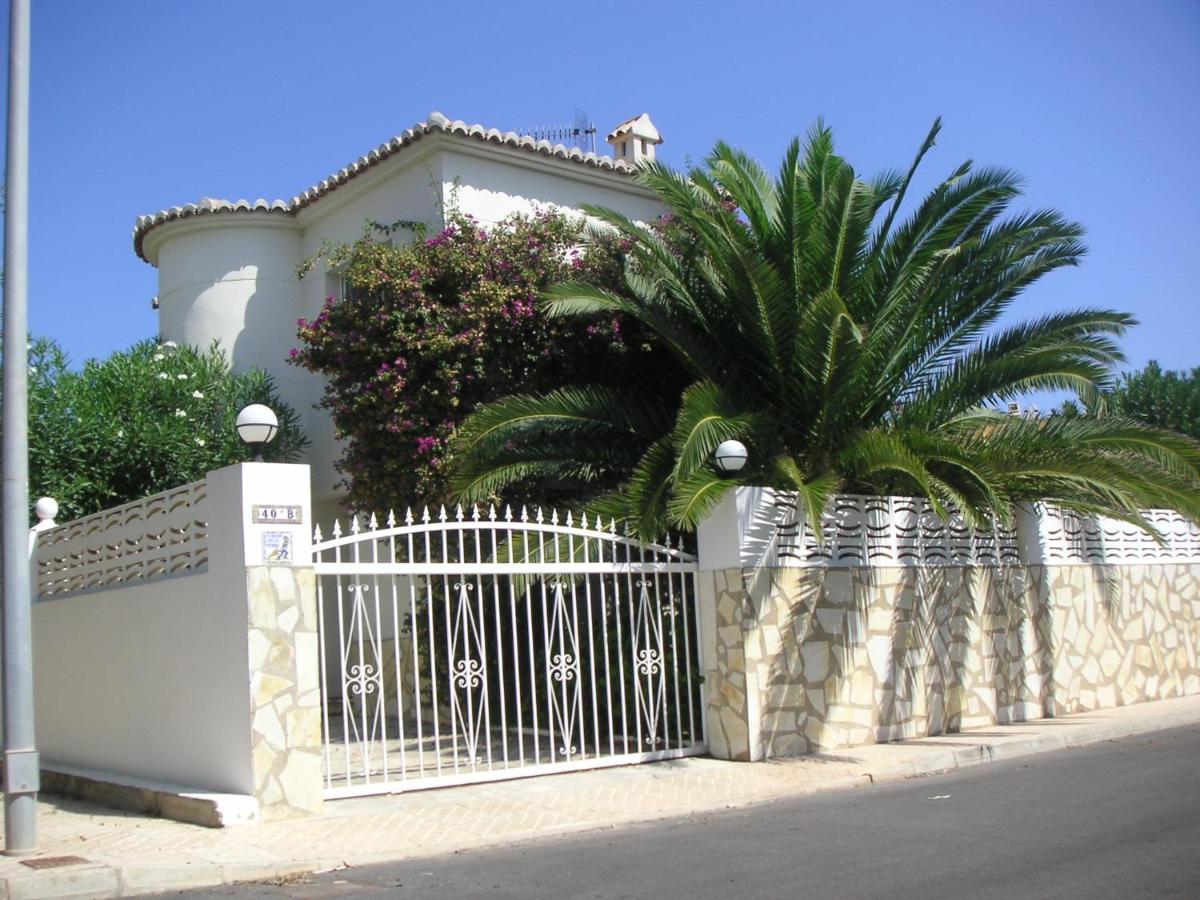 B&B Oliva - Frente al Mar - Velazquez - Bed and Breakfast Oliva