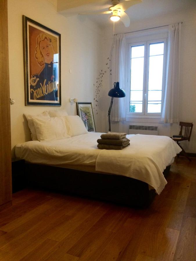 B&B Antibes - 2 bedroom funky apartment in the heart of the old town of Antibes - Bed and Breakfast Antibes