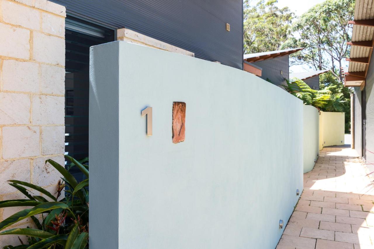 By the Beach B&B Self Contained Apartments - Bed and Breakfast Sanctuary Point