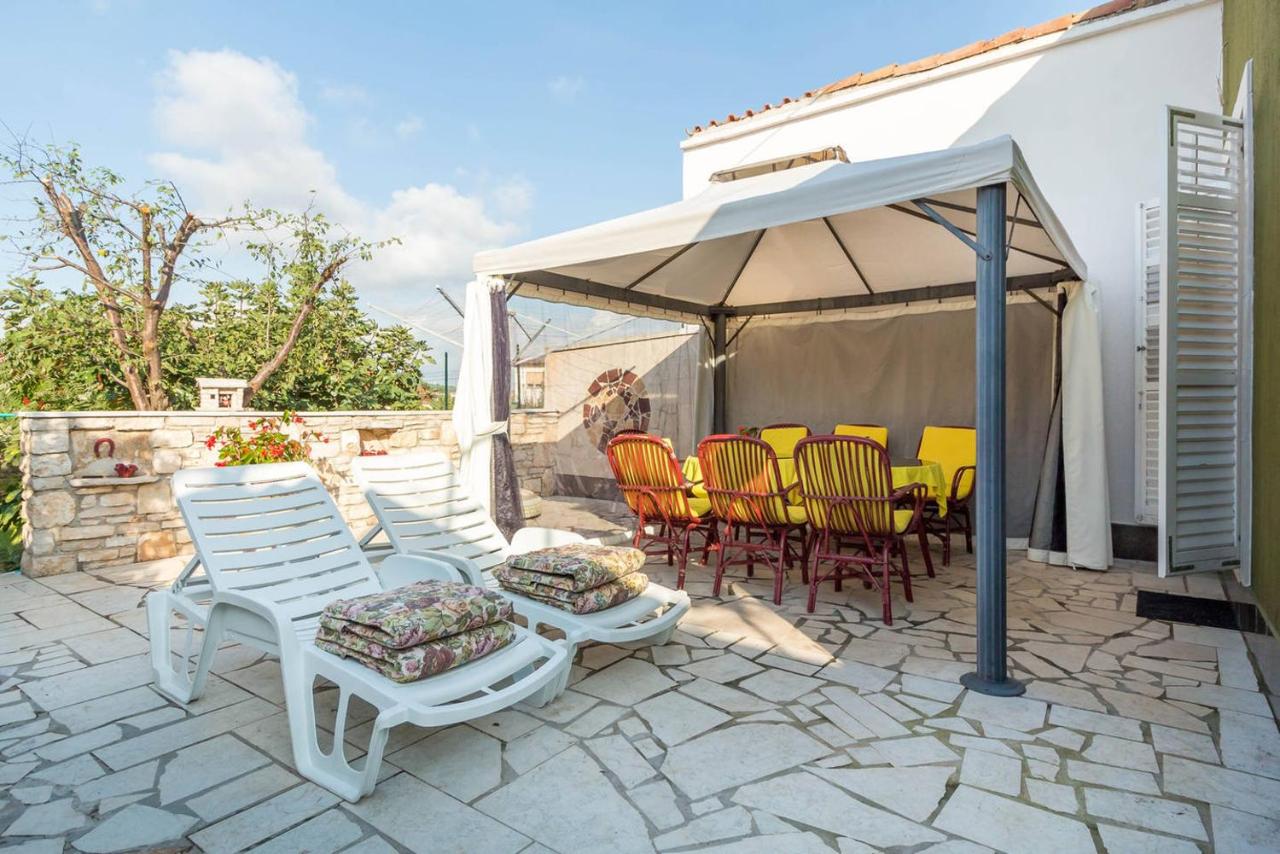 Kuća za odmor Lucy - B&B