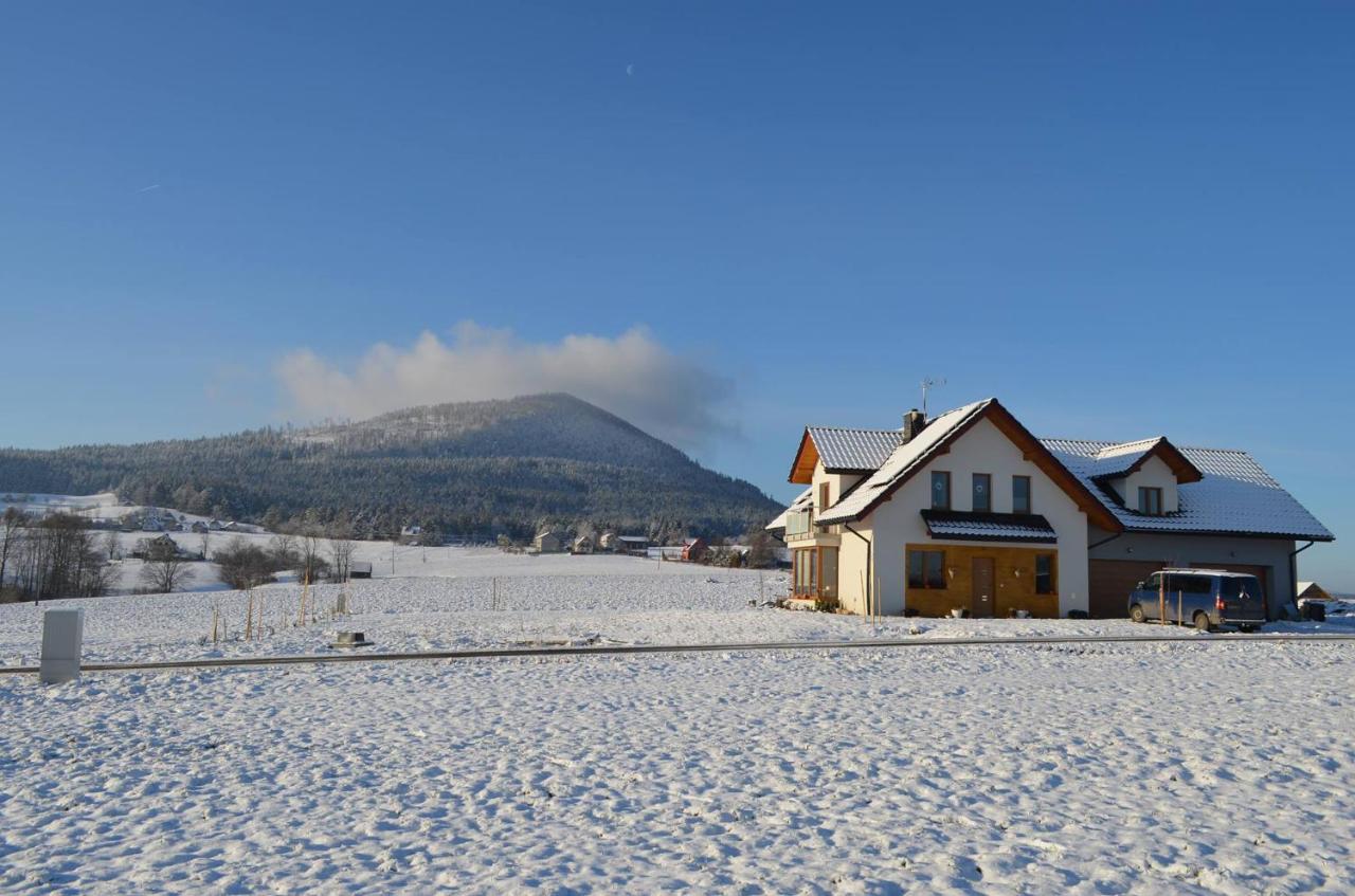 B&B Kasina Wielka - Pokoje na Wzgórzu - Bed and Breakfast Kasina Wielka