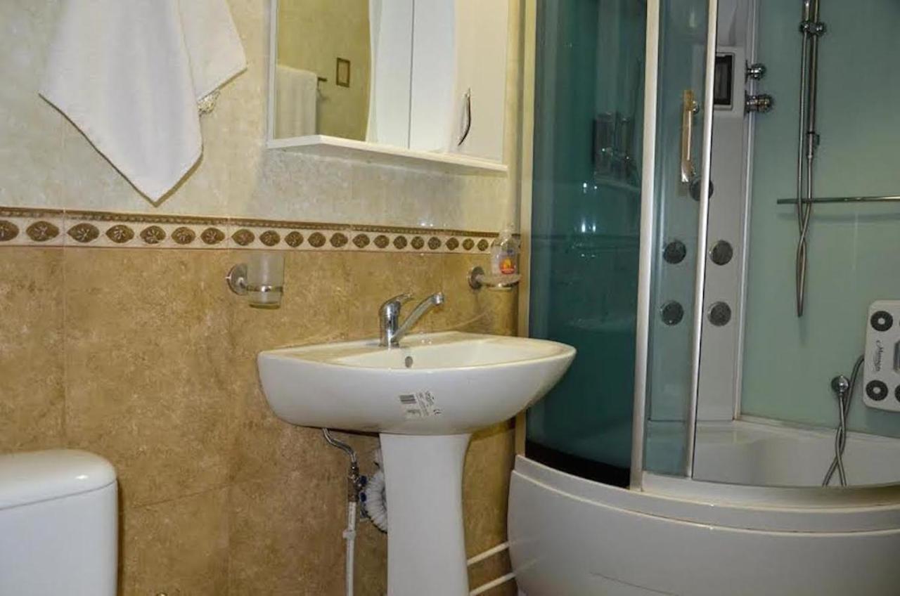 Затишна квартира у самому центрі , на Соборній - B&B Mykolaïv