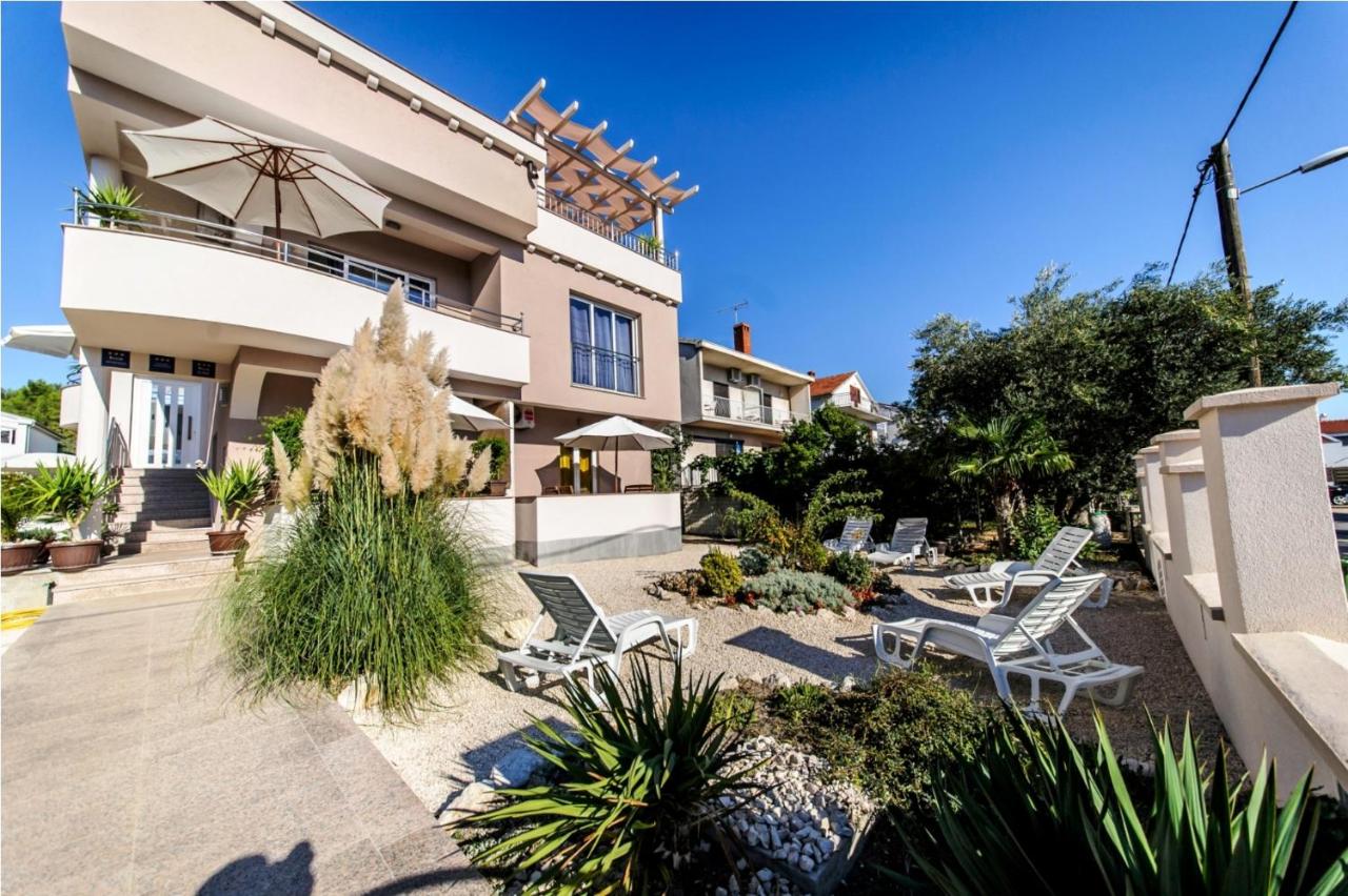 Apartmani Vice - B&B