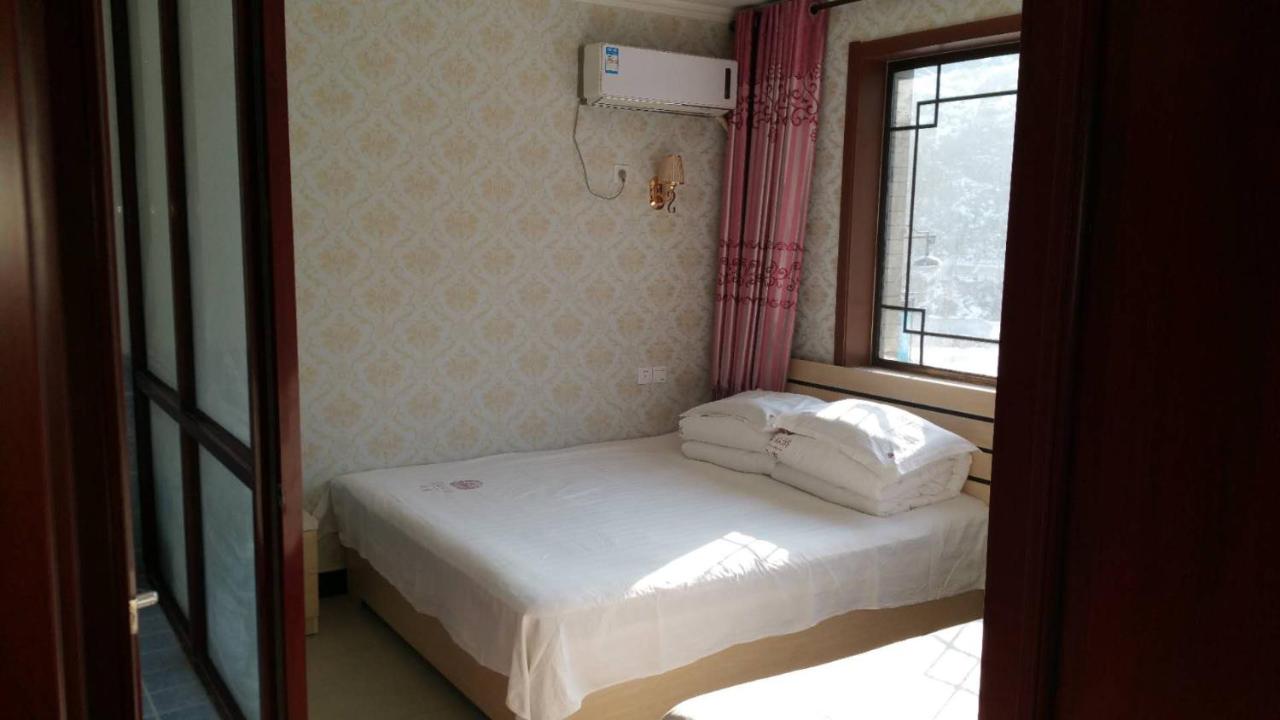 Dreibettzimmer mit Bad