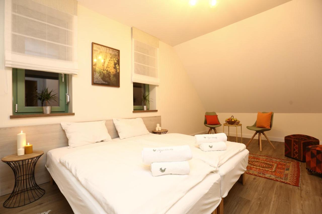 Habitación Doble con cama supletoria - 1 o 2 camas