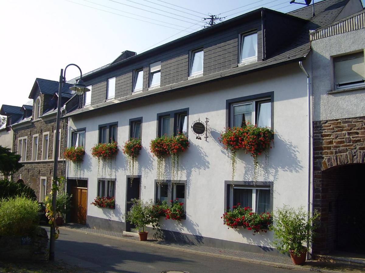 B&B Mesenich - Ferienwohnungen Mentges - Bed and Breakfast Mesenich