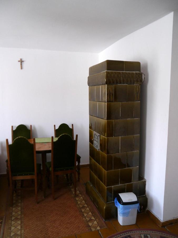 Quadruple Room with Shared Bathroom