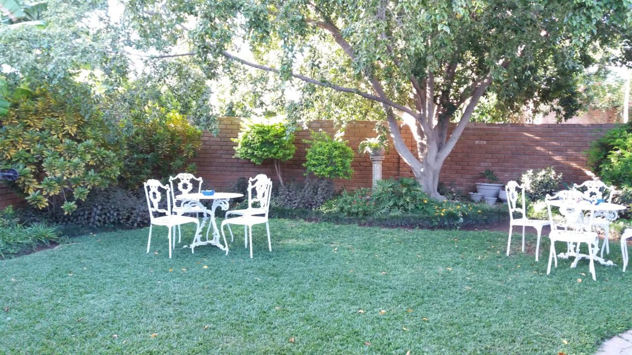 B&B Grootfontein - HH 820 Accomodation - Bed and Breakfast Grootfontein