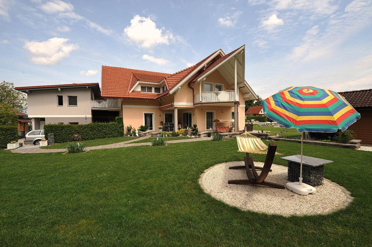 Villa Vanessa - Ferienwohnungen - Appartement - B&B Gösselsdorf